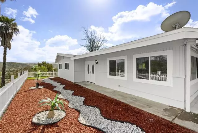 Lakeside, CA 92040,12882 Castle Court Dr