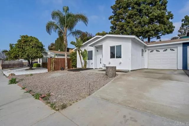 Oceanside, CA 92057,282 lustrosos Street