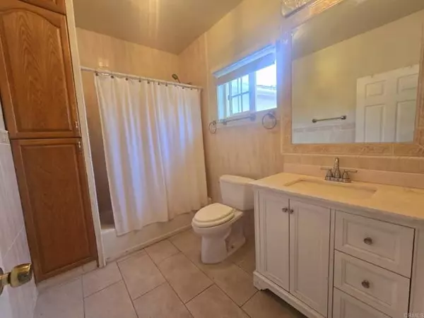 La Mesa, CA 91942,6805 Rolando Knolls #C