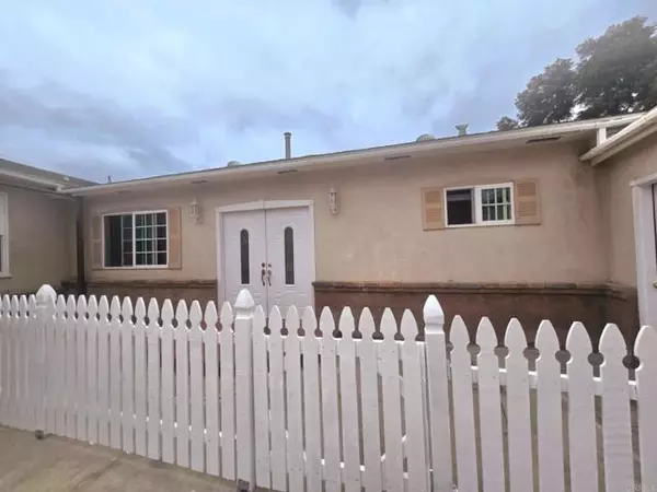 6805 Rolando Knolls #C, La Mesa, CA 91942