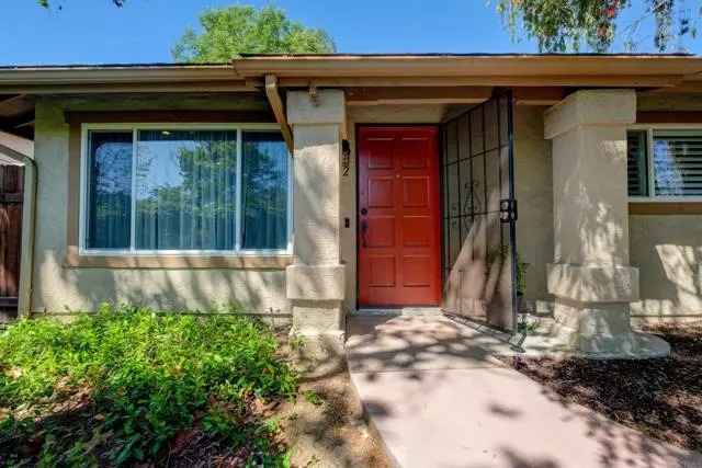 Santee, CA 92071,8942 Fletcher Valley Dr