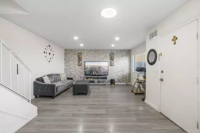 Chula Vista, CA 91911,1450 Melrose Avenue #25