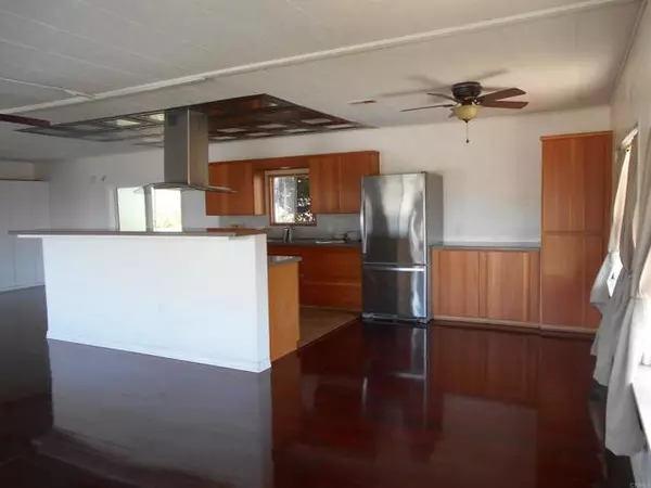 2003 Bayview Hts #80, San Diego, CA 92105
