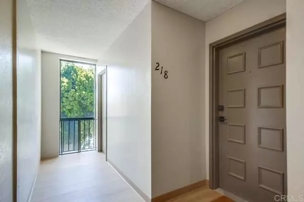 San Diego, CA 92119,6930 Hyde Park Drive #218