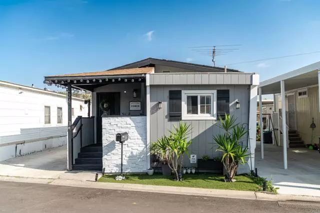 Spring Valley, CA 91977,3221 Bancroft Drive #24