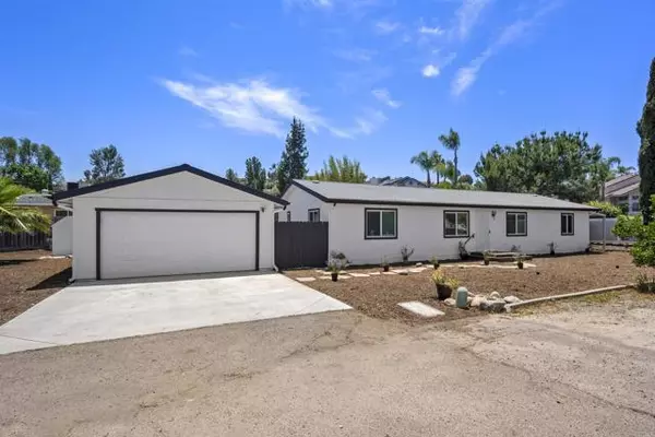 8620 Atlas View Drive, Santee, CA 92071