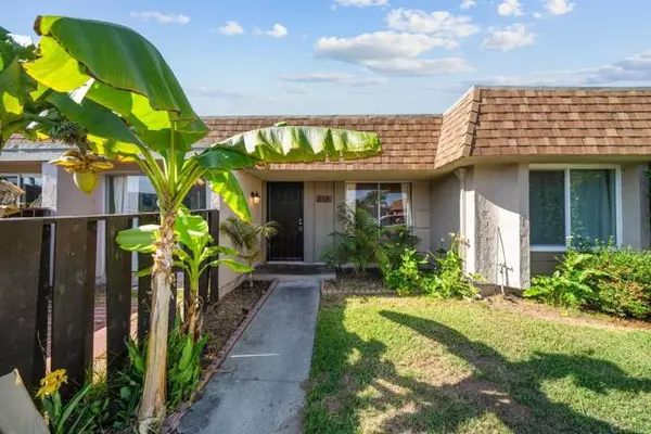 218 Holiday Way, Oceanside, CA 92057