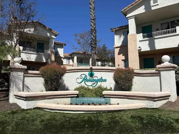 El Cajon, CA 92019,11422 Via Rancho San Diego #84