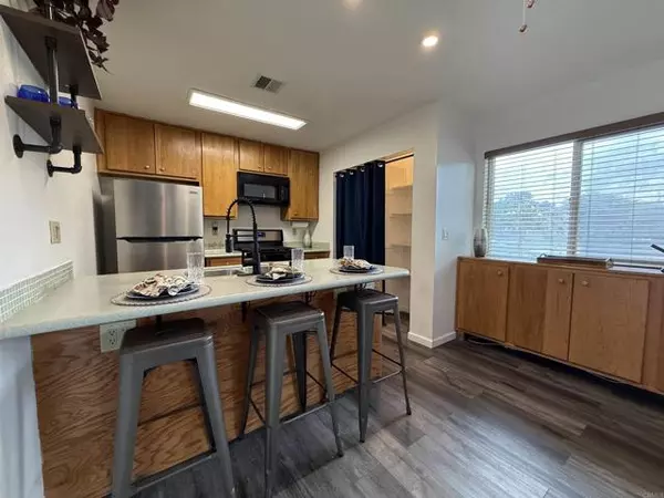 Santee, CA 92071,9838 MISSION VEGA DR ##1