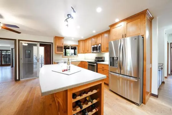 Ramona, CA 92065,1914 Raymond Avenue