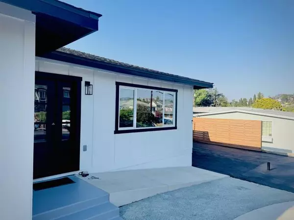 La Mesa, CA 91942,7118 Stanford Avenue