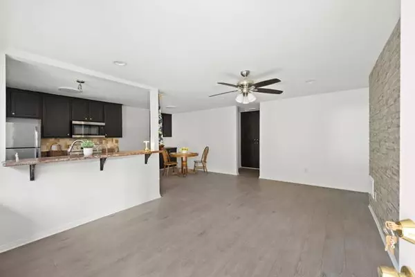 Spring Valley, CA 91977,9860 Dale Avenue #A8