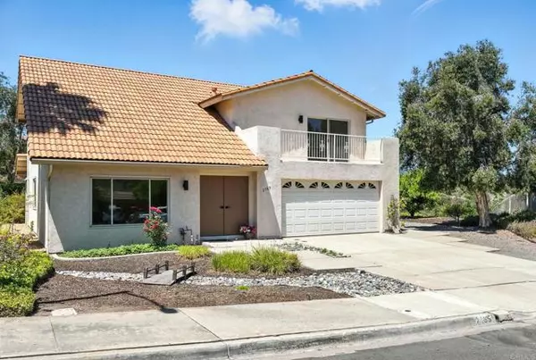 2165 Flying Hills Ln, El Cajon, CA 92020