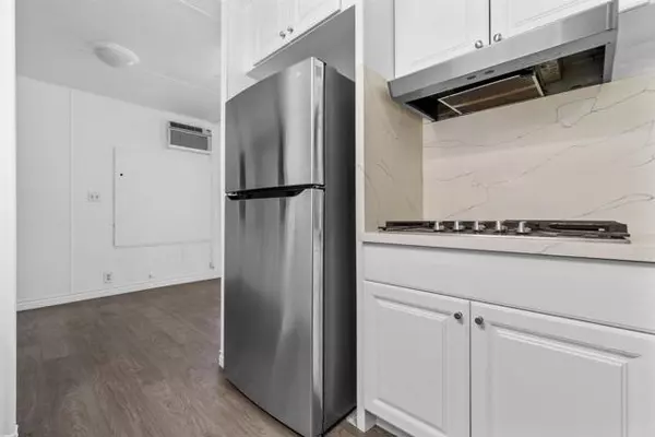 El Cajon, CA 92021,12044 Royal Road #93