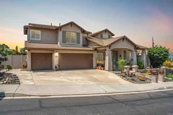 2288 Boulders Ct, Alpine, CA 91901