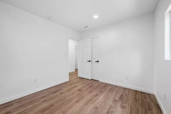 San Diego, CA 92117,4585 Mount Henry Place