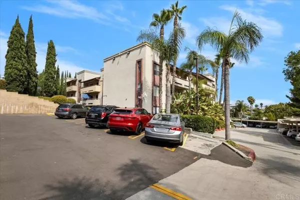 San Diego, CA 92115,5885 El Cajon Boulevard #204