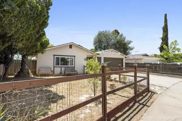 Escondido, CA 92027,809 Buchanan Street