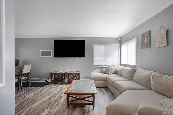 Escondido, CA 92025,1137 S Pine Street