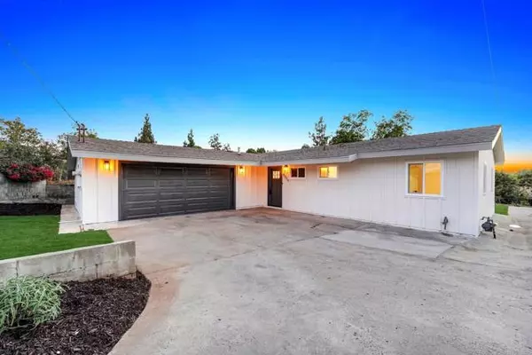 8004 Wonder Lane, El Cajon, CA 92021