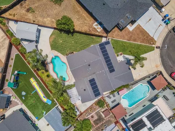 Santee, CA 92071,10646 Montura Court
