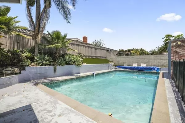 San Diego, CA 92123,9452 Larrabee Avenue