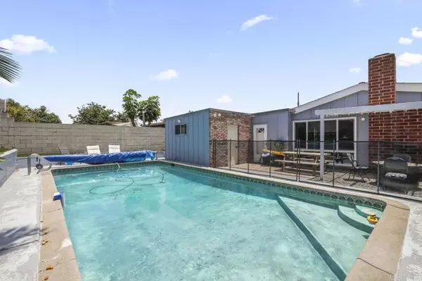 San Diego, CA 92123,9452 Larrabee Avenue