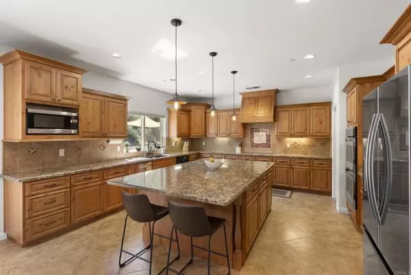 El Cajon, CA 92019,6433 Dehesa Road