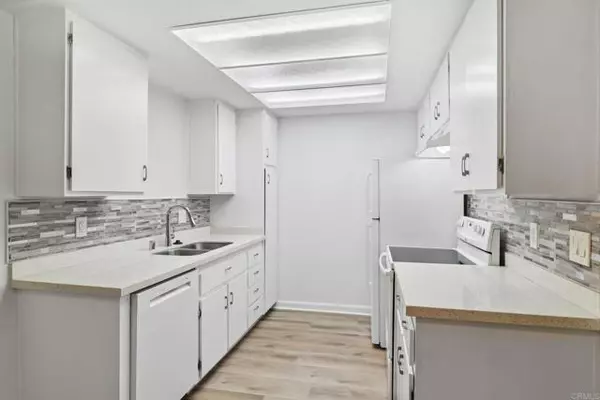 San Diego, CA 92126,10202 Black Mountain Road #11
