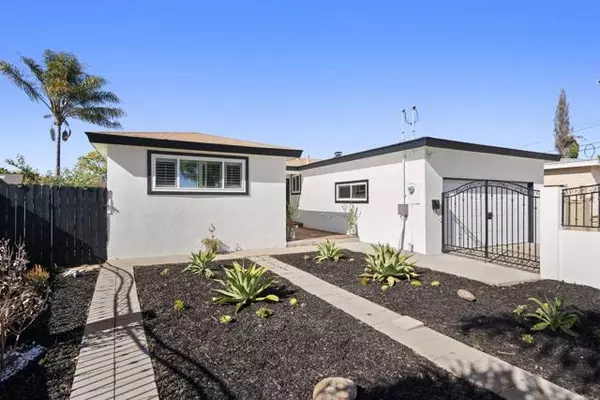 San Diego, CA 92111,7162 Beagle Street