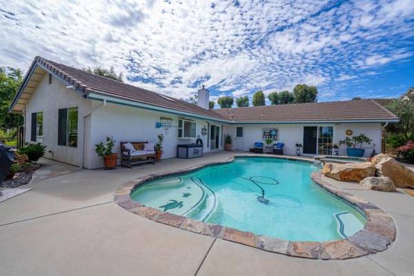 13995 Whispering Meadows Lane, Jamul, CA 91935