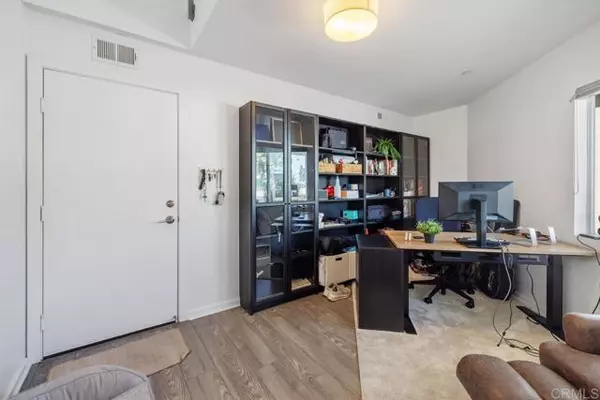 San Diego, CA 92107,2187 Catalina #1