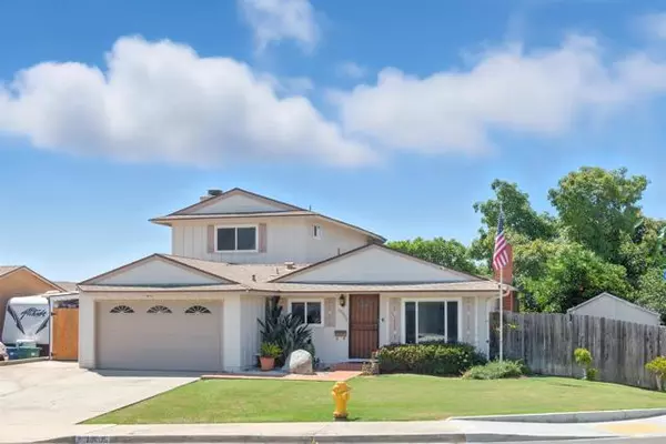 10005 WHITE PINE Lane, Santee, CA 92071