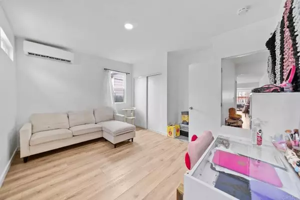 National City, CA 92136,42 E 5Th Street