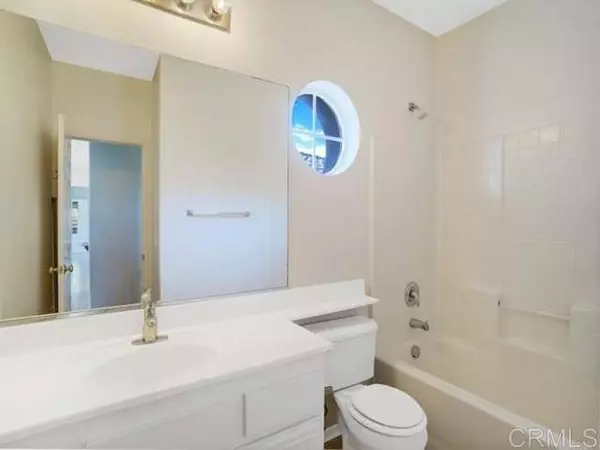 Chula Vista, CA 91915,2721 Castlehill Road #1