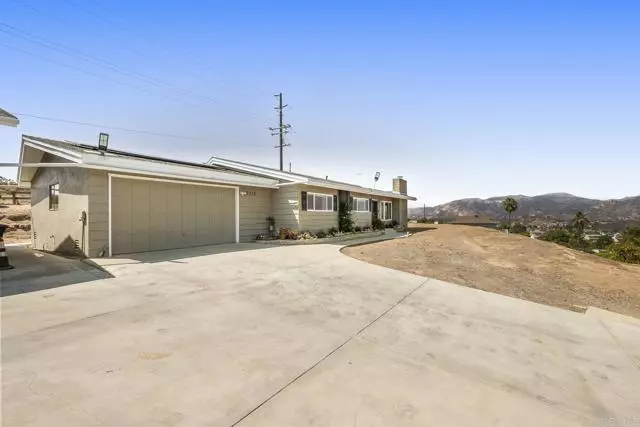 Lakeside, CA 92040,9318 Idyl Place