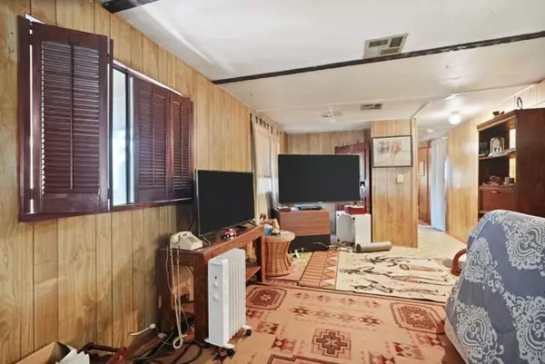 Hemet, CA 92544,40645 Sage Road