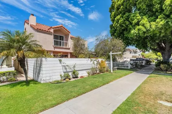 962 E Avenue #C, Coronado, CA 92118