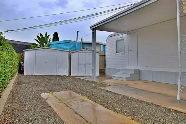 Chula Vista, CA 91910,708 H Street #64