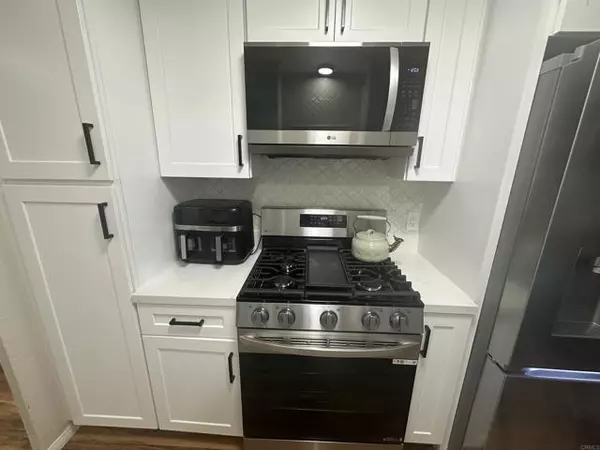 Santee, CA 92071,8301 Mission Gorge Road #162