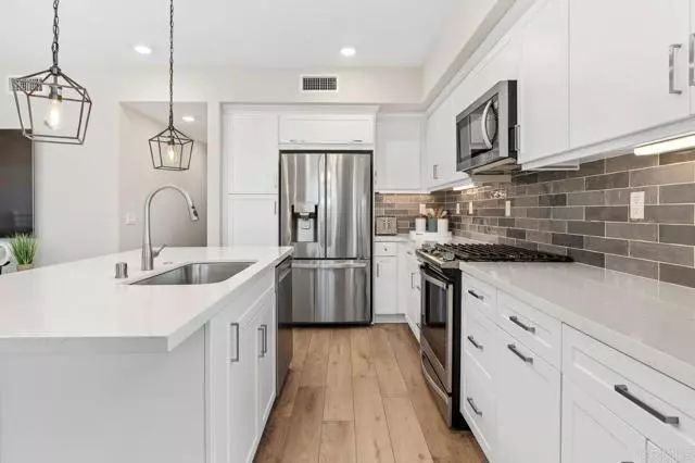 San Diego, CA 92108,2706 via alta place