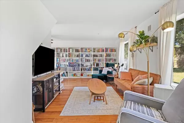 Lemon Grove, CA 91945,8166 Lemon Grove Way #B