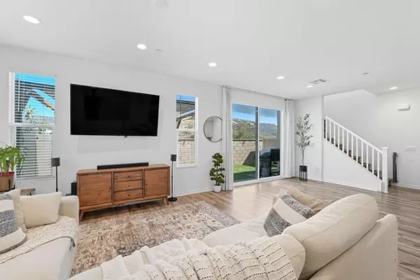 Spring Valley, CA 91977,2607 Nanza