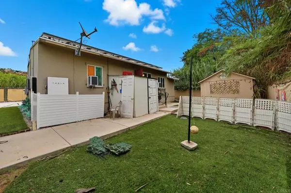 Spring Valley, CA 91977,9693 Saint George Street