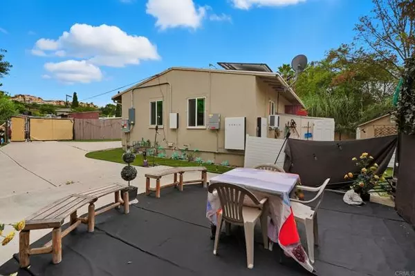 Spring Valley, CA 91977,9693 Saint George Street