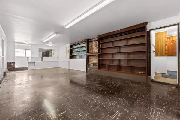 La Mesa, CA 91942,4800 Lee Avenue