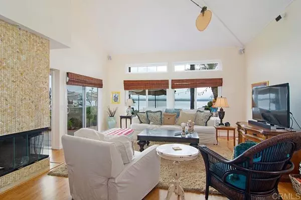 Coronado, CA 92118,67 Tunapuna