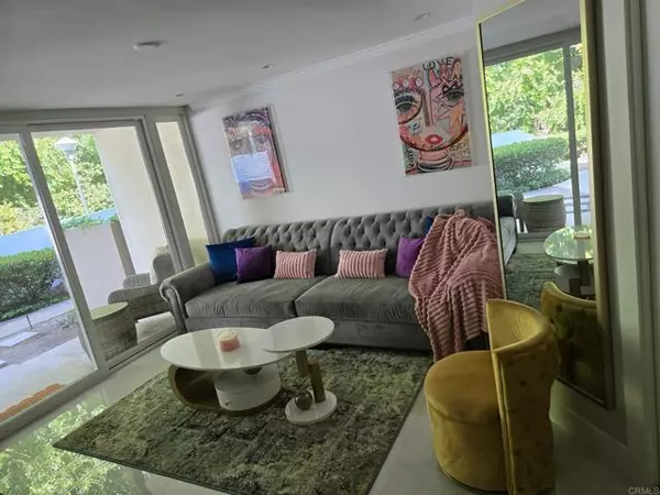 La Jolla (san Diego), CA 92037,2510 Torrey Pines Road #217