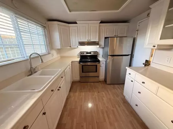 Spring Valley, CA 91977,1034 Leland Street #15