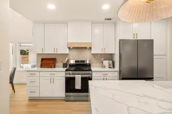 Carlsbad, CA 92008,2070 Basswood Avenue
